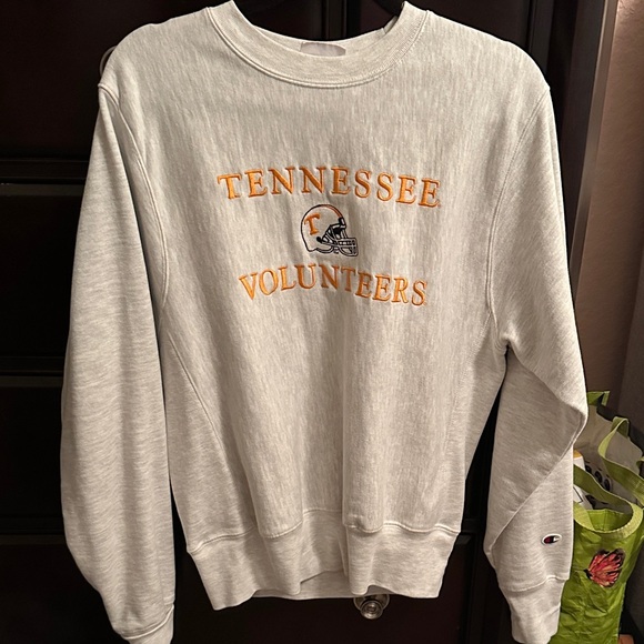 Champion Tops - Tennessee Volunteers Crewneck Gray Champion Crewneck